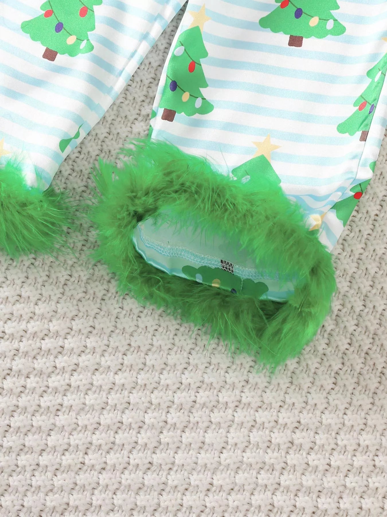 Children's Christmas Tree Print Fluffy Cuff Pajama Set