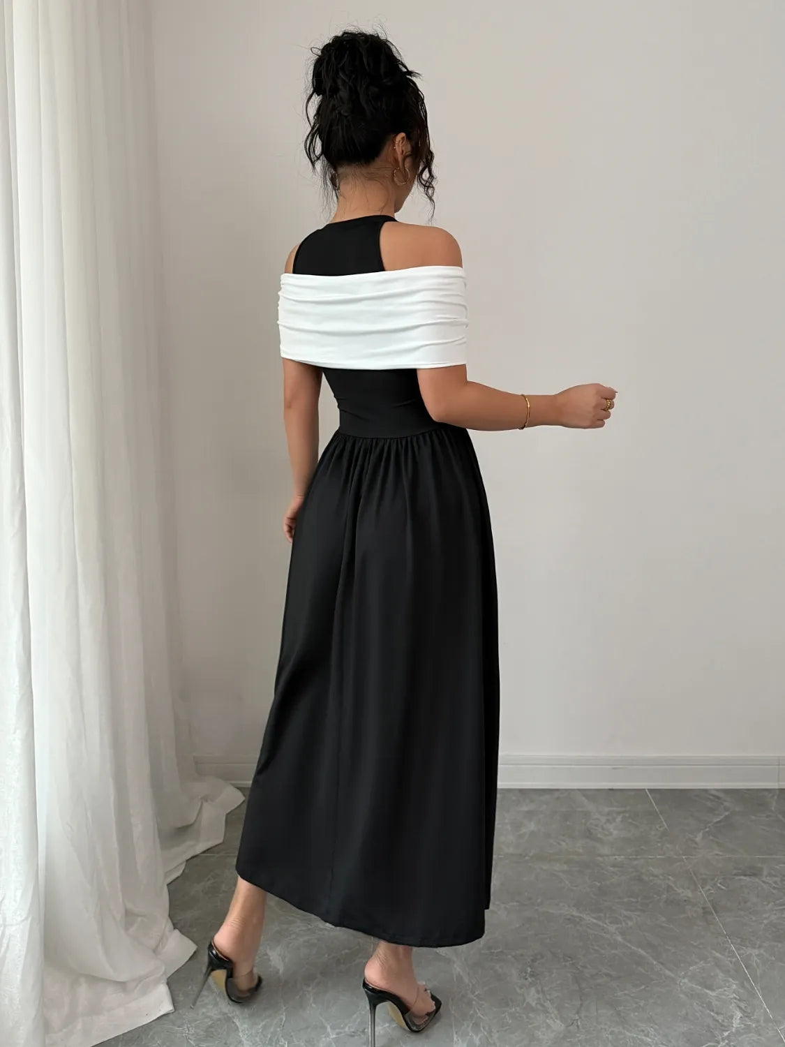 Twisted Contrast Cold Shoulder Midi Dress