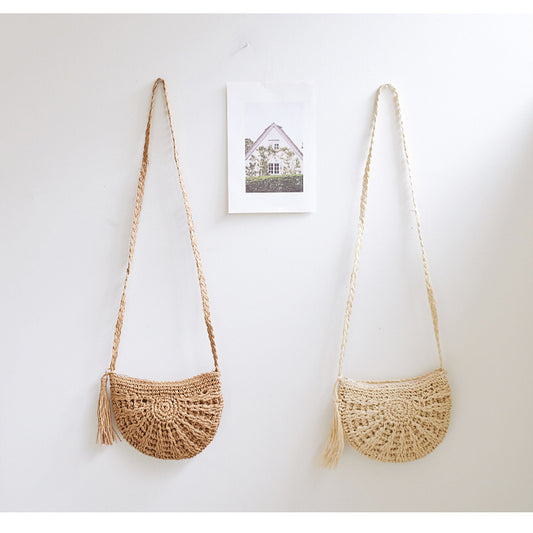 Crossbody Bag Women Handmade Straw Bag Shoulder Tassel Crochet Woven Bag Vacation Beach Bag