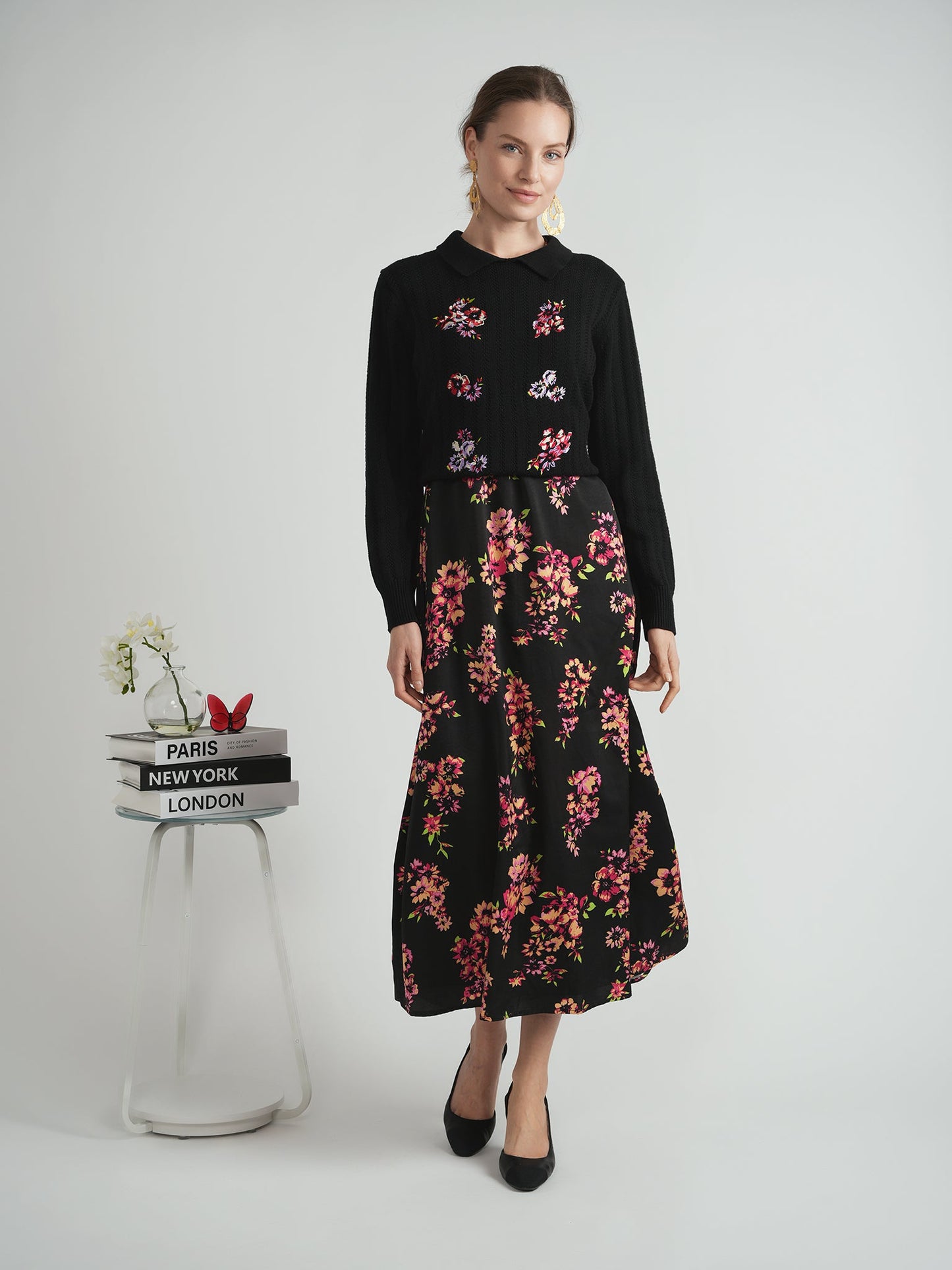 Embroidrered Textured Knit Sweater