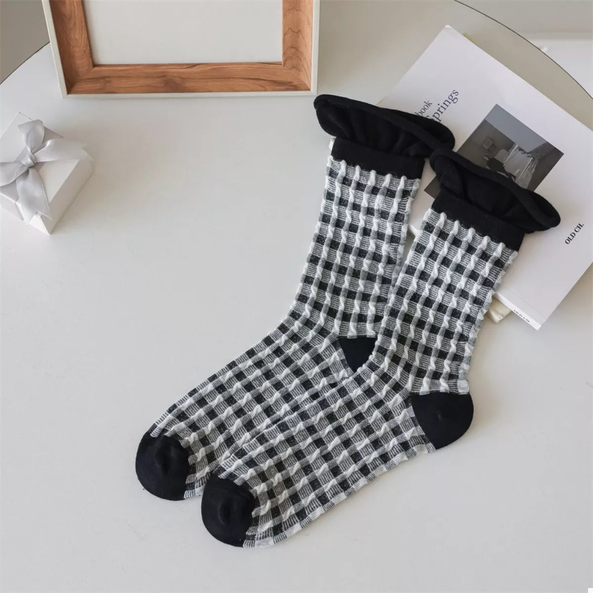 Two-Tone Cotton Knit Crew Socks Style B One Size