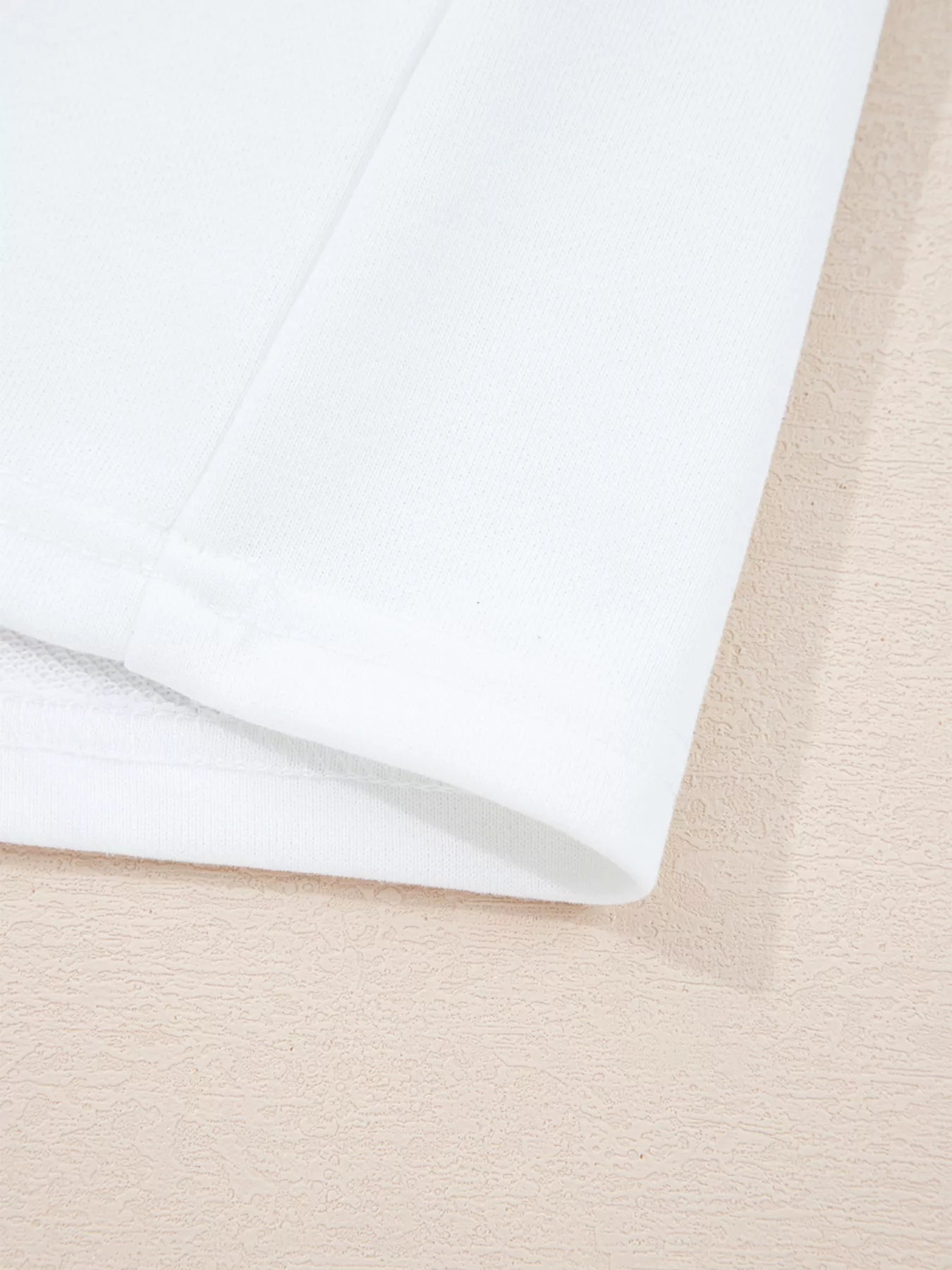 HOLLY JOLLY Embroidered Round Neck Sweatshirt