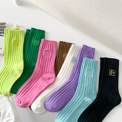 Breathable Ribbed Knit Crew Socks