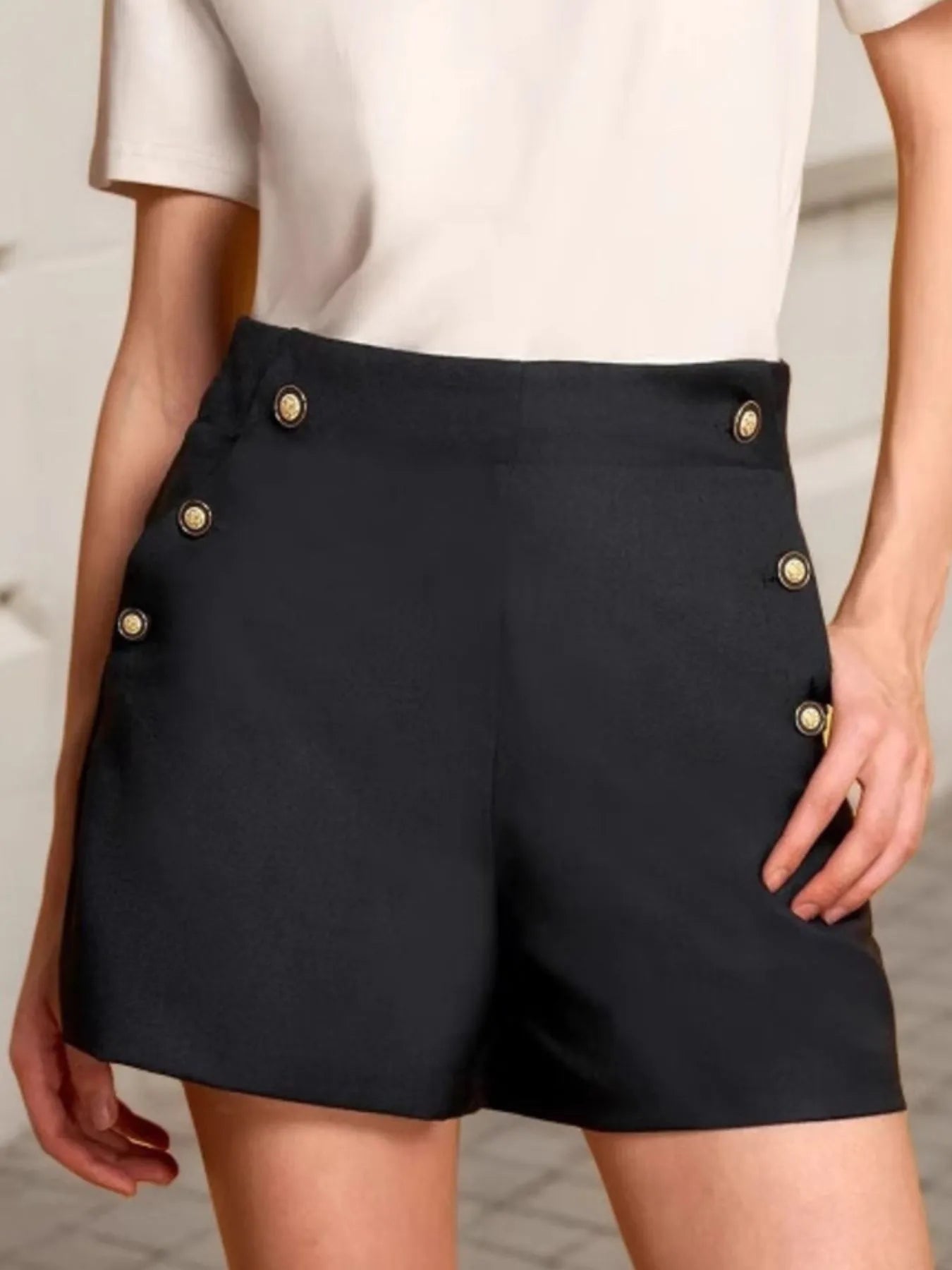 High-Waisted Shorts Black