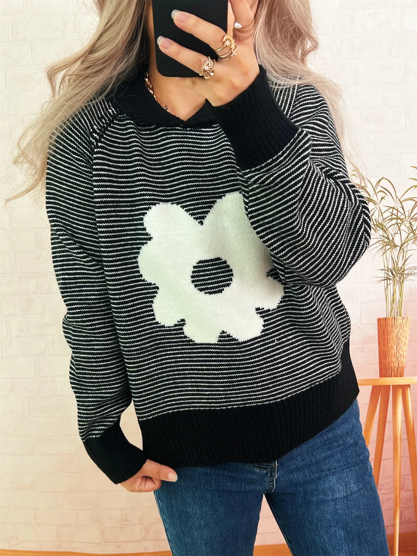 Striped Flower Raglan Sleeve Sweater Black One Size