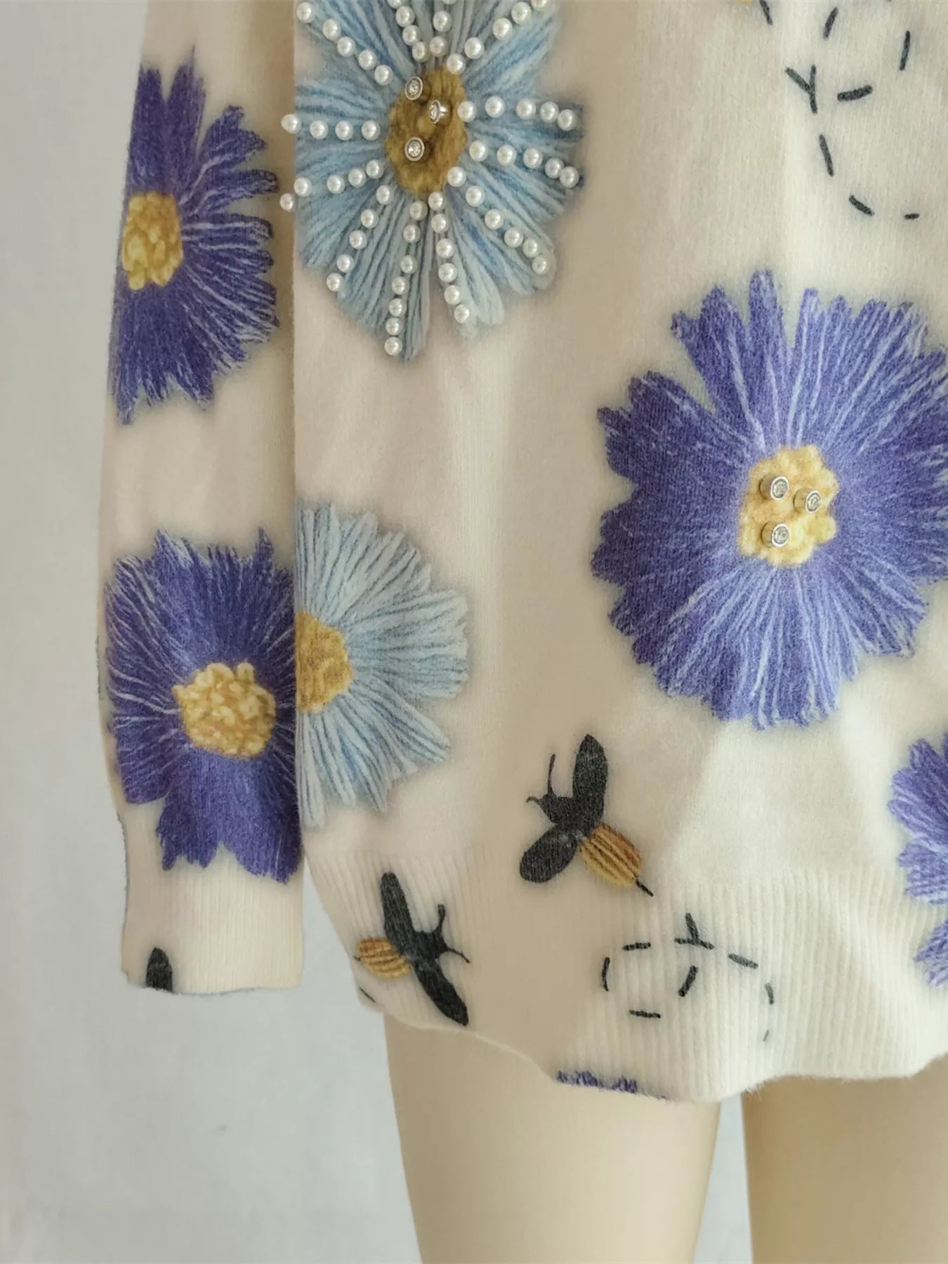 Pearl Detail Flower Round Neck Sweater