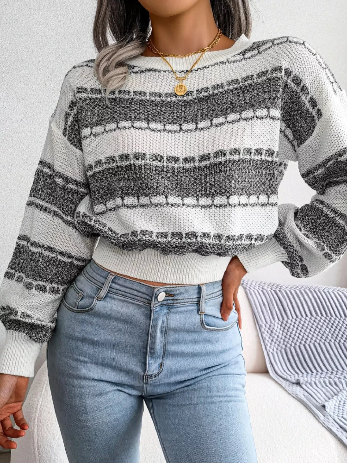 Color Block Round Neck Cropped Sweater