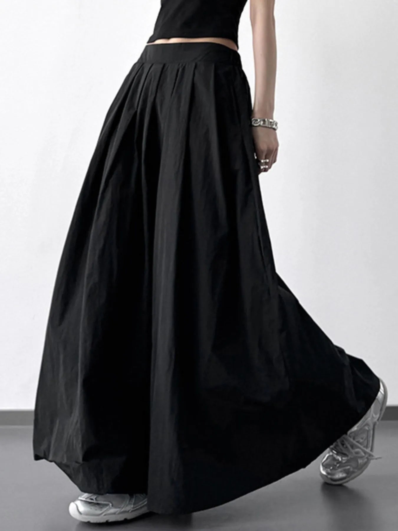 Pleated Linen Maxi Skirt