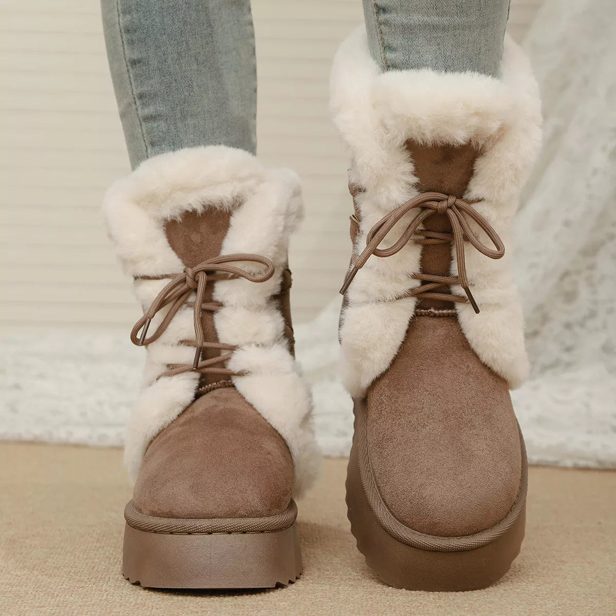 Lace-Up Winter Boots Mocha