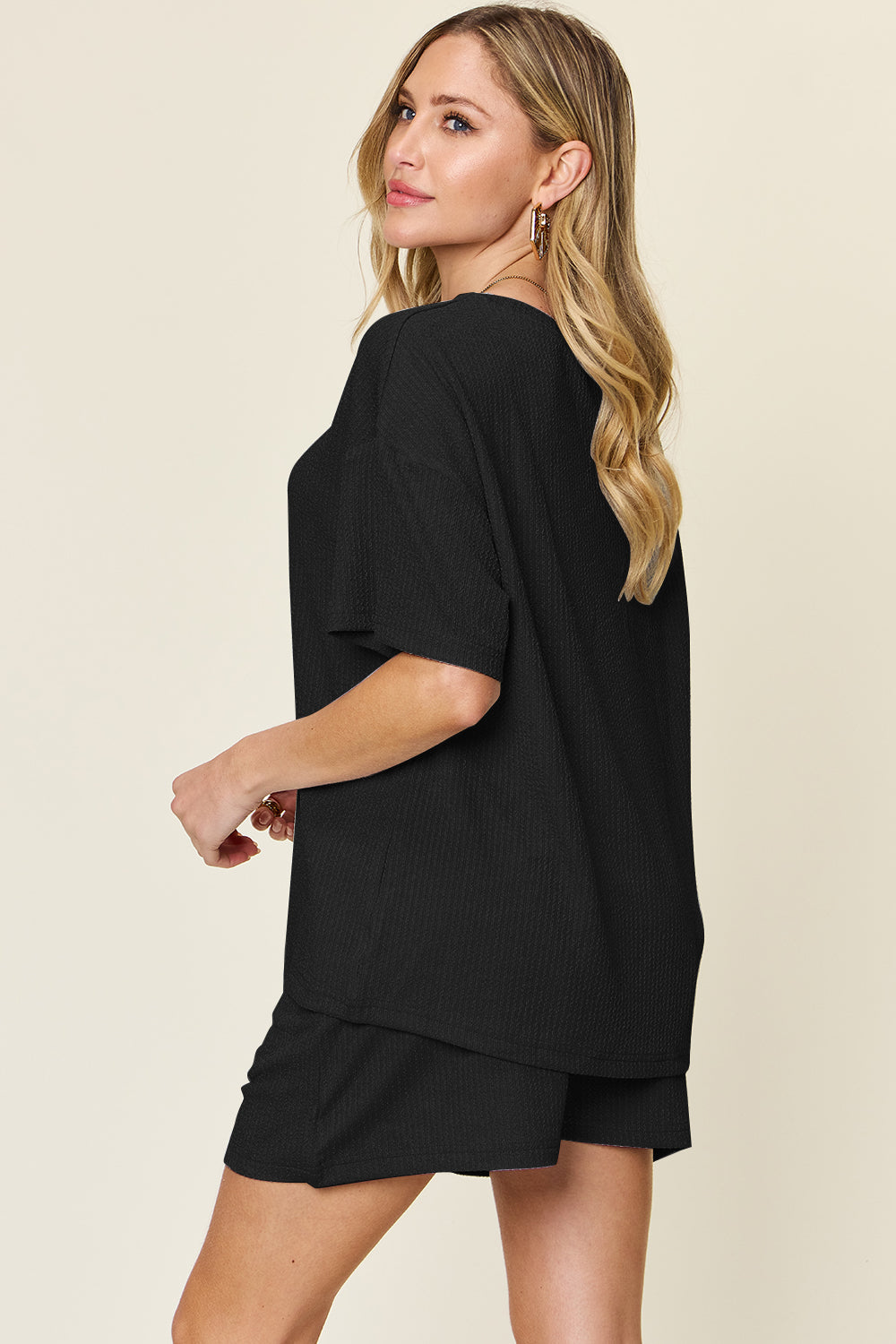 Slightly Stretchy Round Neck T-Shirt & Shorts Set