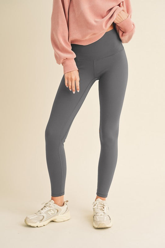 Yelete Full Size Fleece Lined High Waisted Leggings Gray