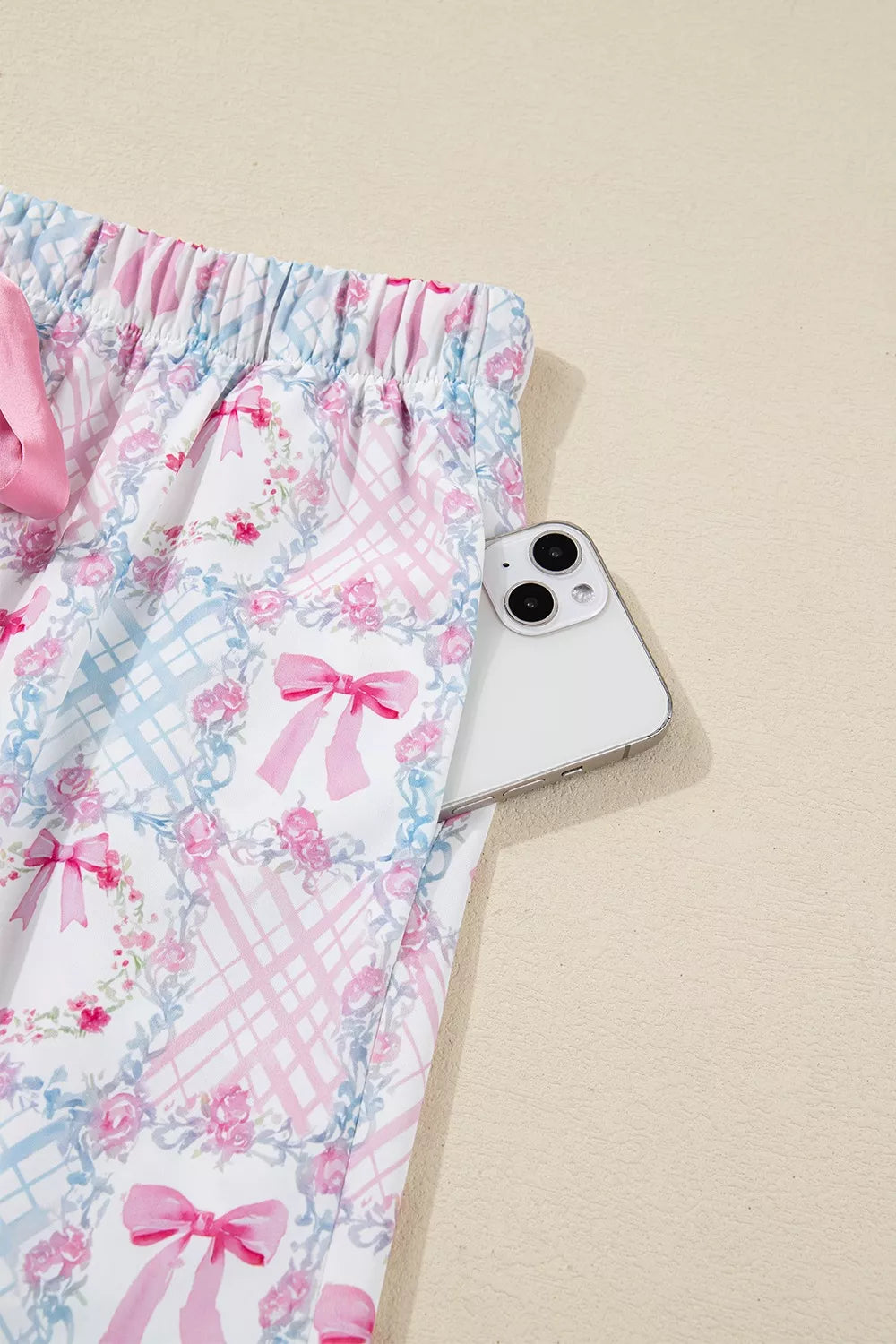 Wreath Pattern Christmas Tied Front Long Sleeve 2pcs Pajama Set