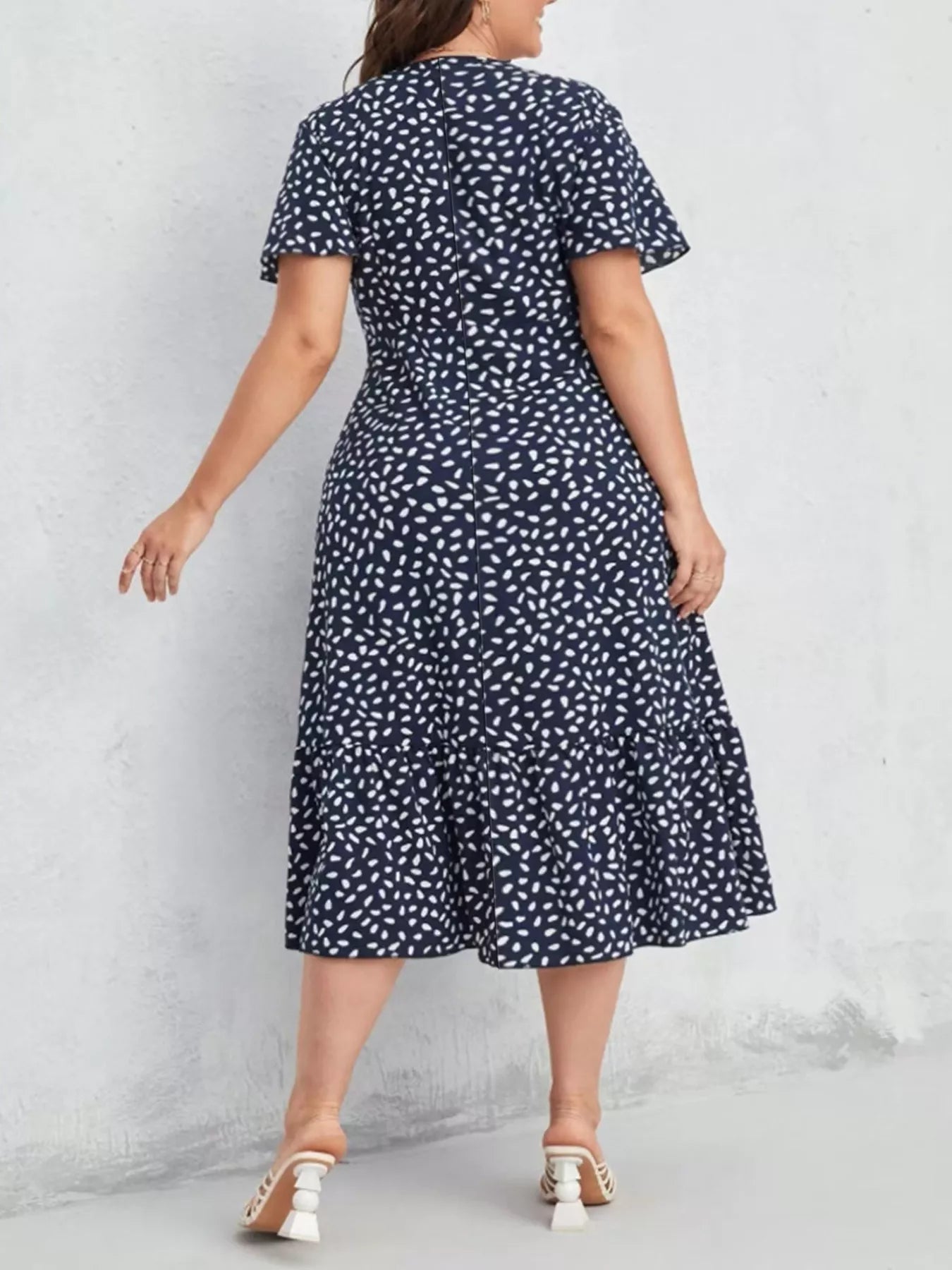 Plus Size Printed V-Neck Short Sleeve Dress