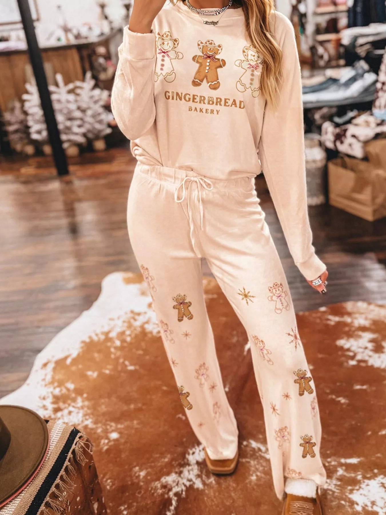 GINGERBREAD BAKERY Christmas Long Sleeve Top and Pants 2pcs Set Eggshell