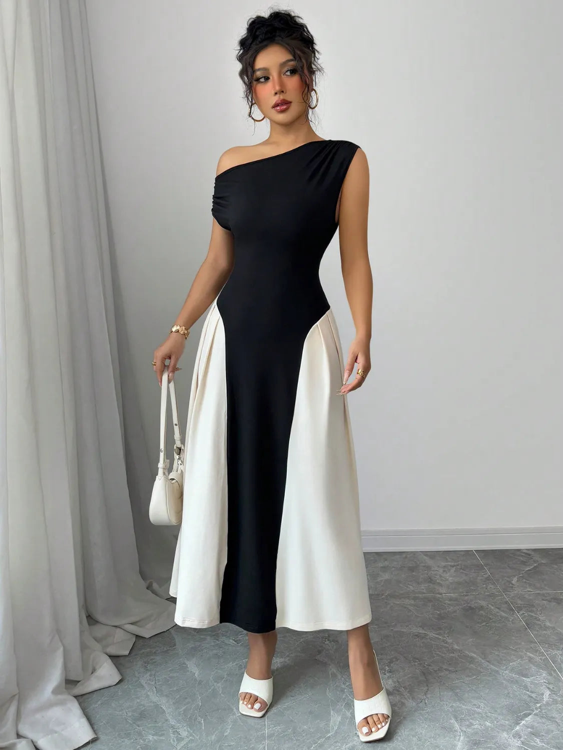 Contrast Single Shoulder Midi Dress