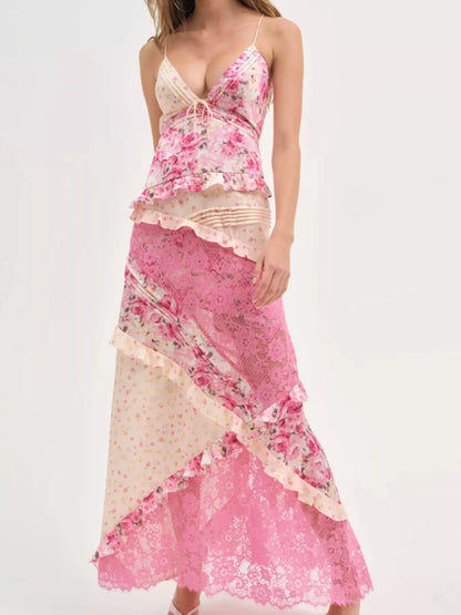 Lace Detail Ruffled Floral V-Neck Maxi Dress