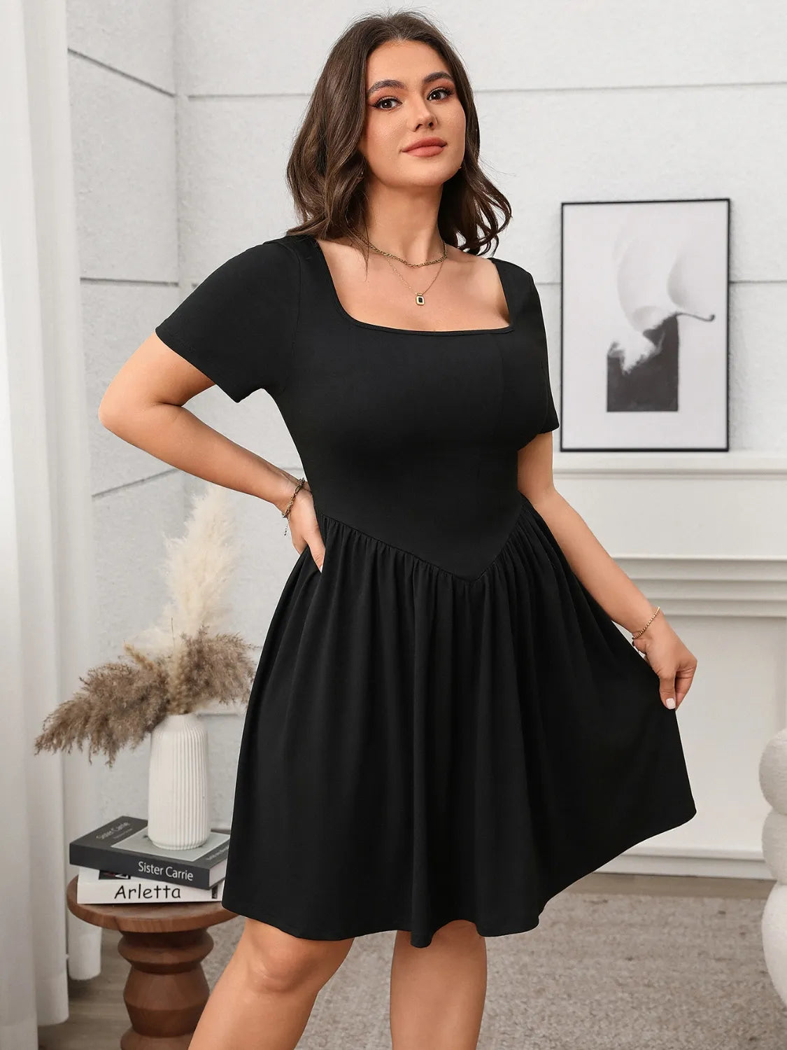 Plus Size Square Neck Short Sleeve Mini Dress Black