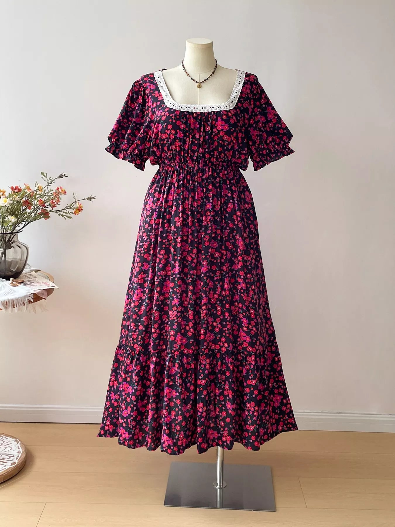 Plus Size Floral Square Neck Short Sleeve Dress Burgundy