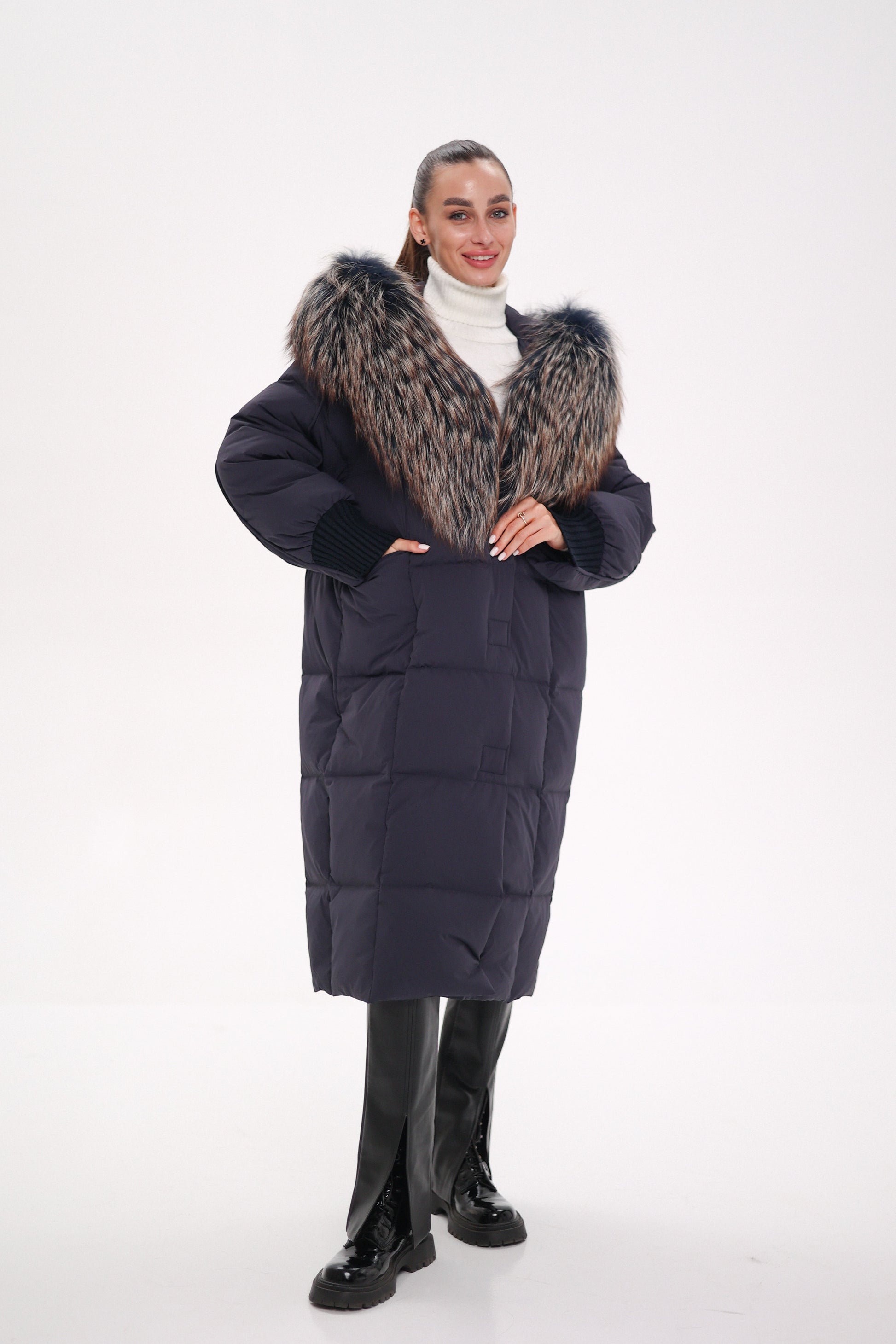 Rei Genuine Fur Trim Hooded Down Coat in Navy