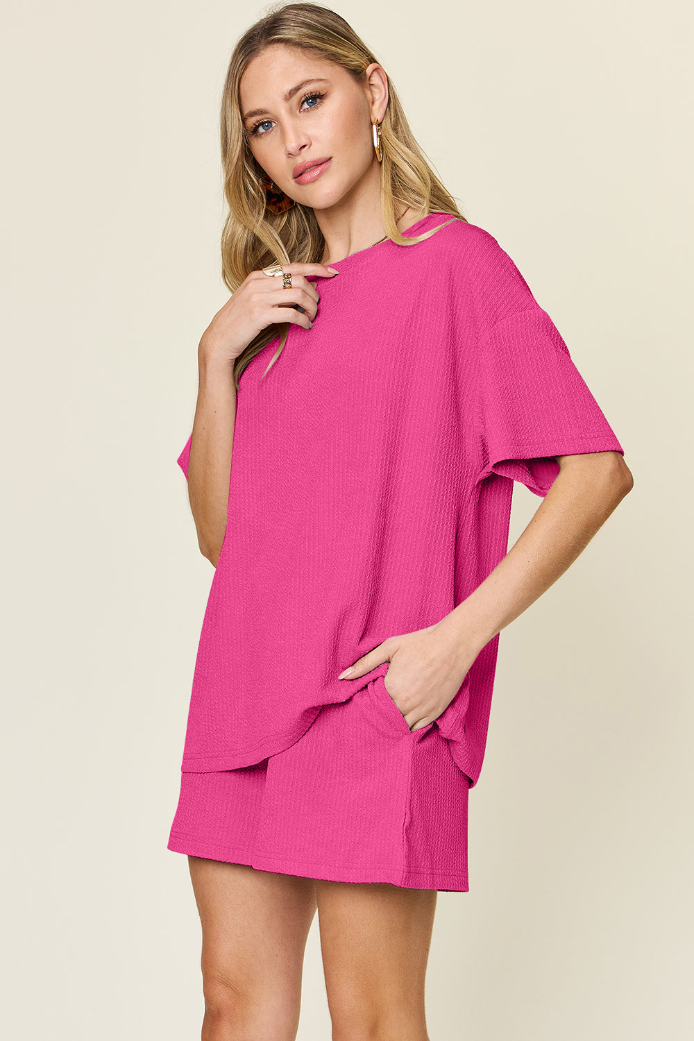 Slightly Stretchy Round Neck T-Shirt & Shorts Set