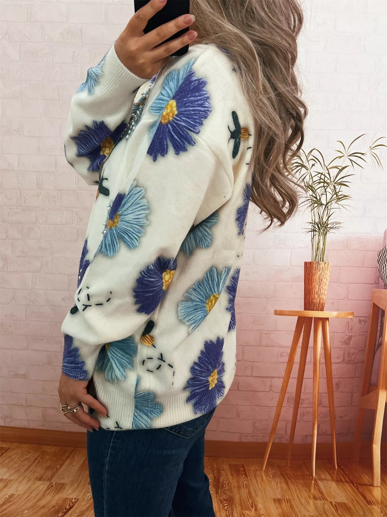 Pearl Detail Flower Round Neck Sweater