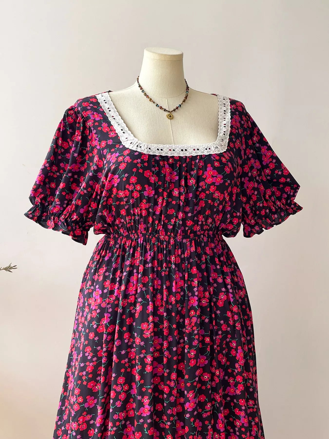 Plus Size Floral Square Neck Short Sleeve Dress
