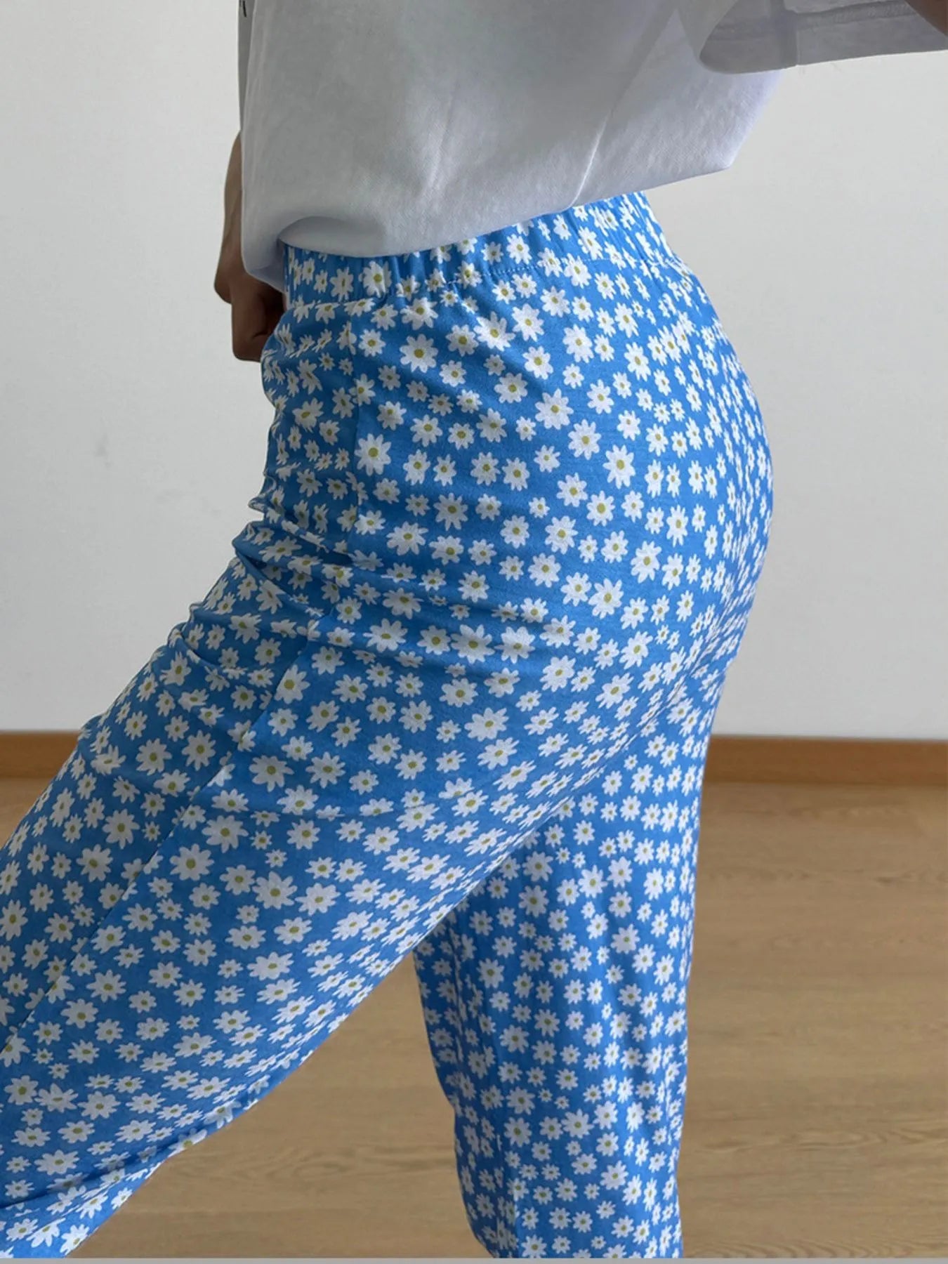 Floral Print Flare Leg Pants