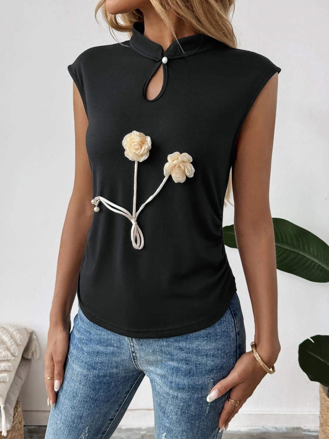 Floral Applique Keyhole Sleeveless Top Black