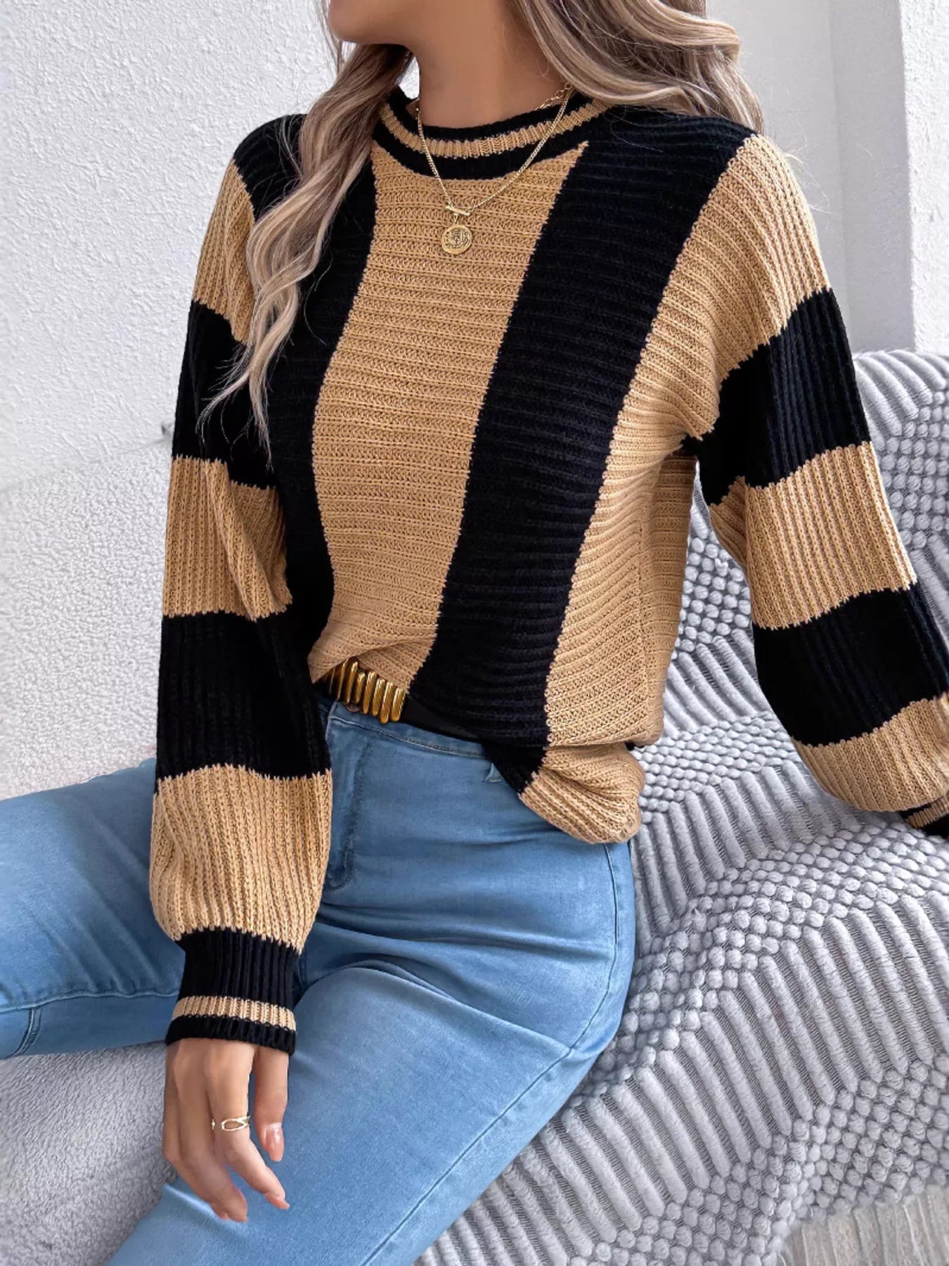 Color Block Round Neck Sweater