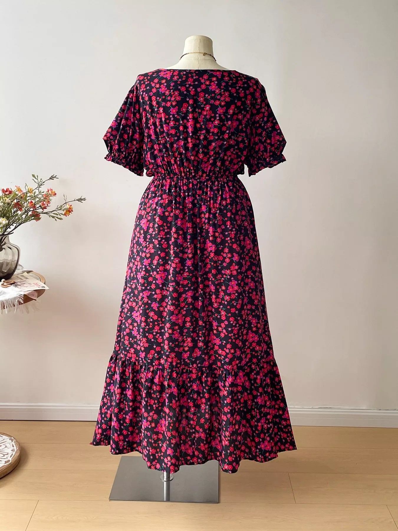 Plus Size Floral Square Neck Short Sleeve Dress