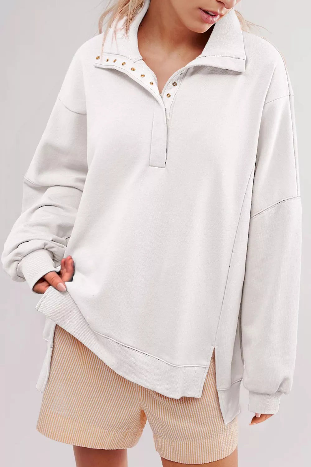 uttoned Collared Raw Detail High Low Baggy Sweatshirt with Slits White
