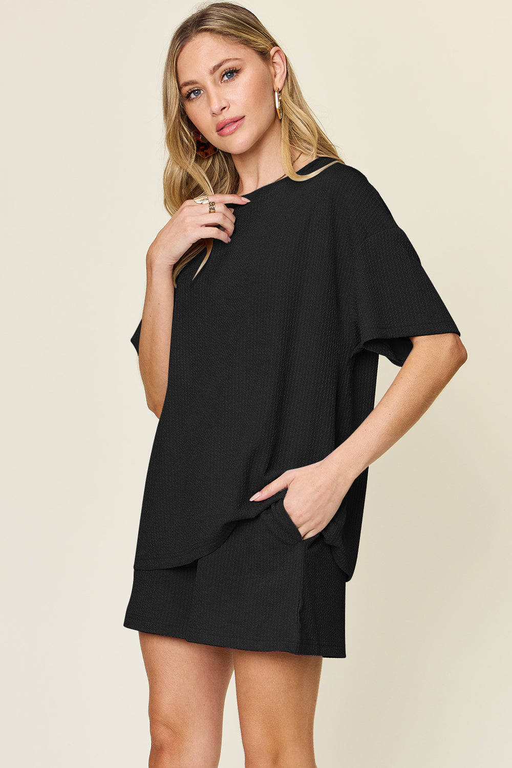 Slightly Stretchy Round Neck T-Shirt & Shorts Set