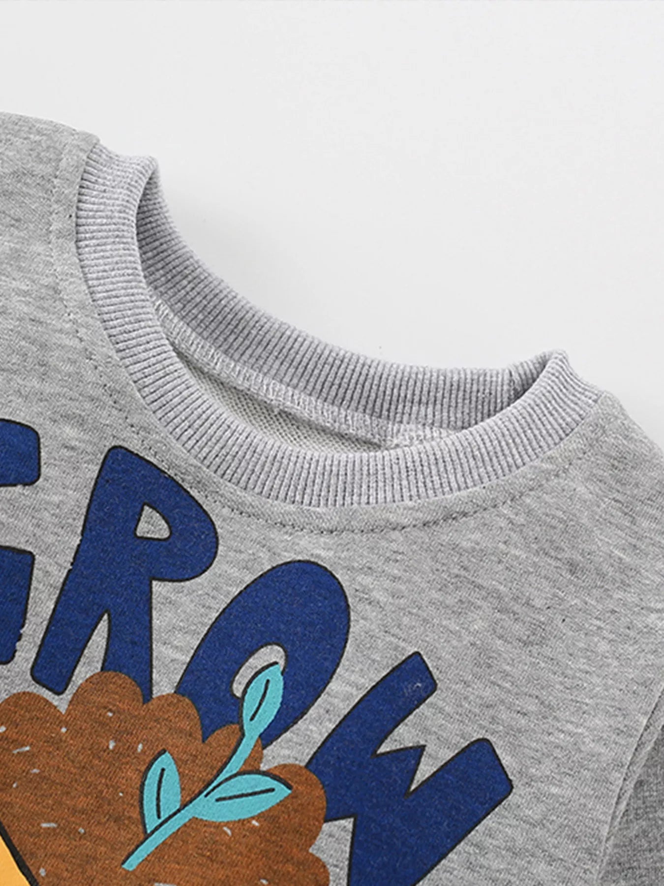 Children's Cartoon Truck Crew Neck Sweatshirt