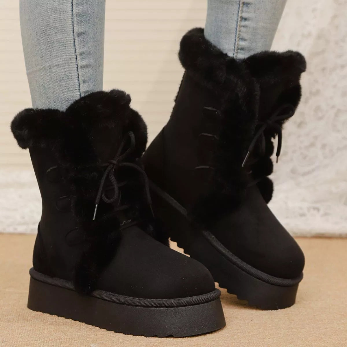 Lace-Up Winter Boots Black