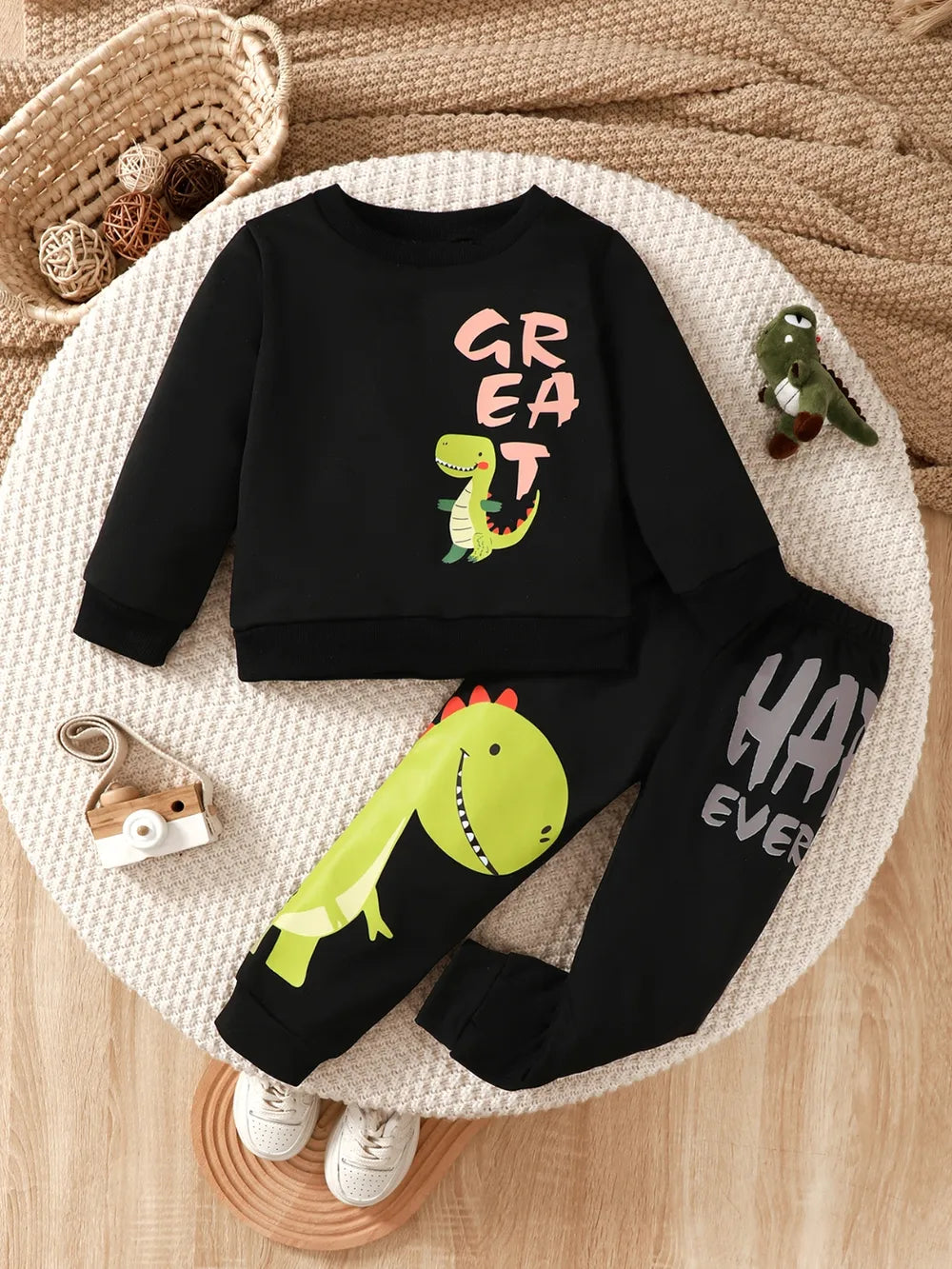 Children's Dinosaur Graphic Sweatshirt and Pants Set Black