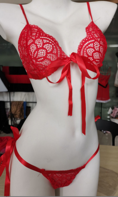 Split Cut Ruffled Sexy Lace Strap Three-Point Sexy Lingerie Red