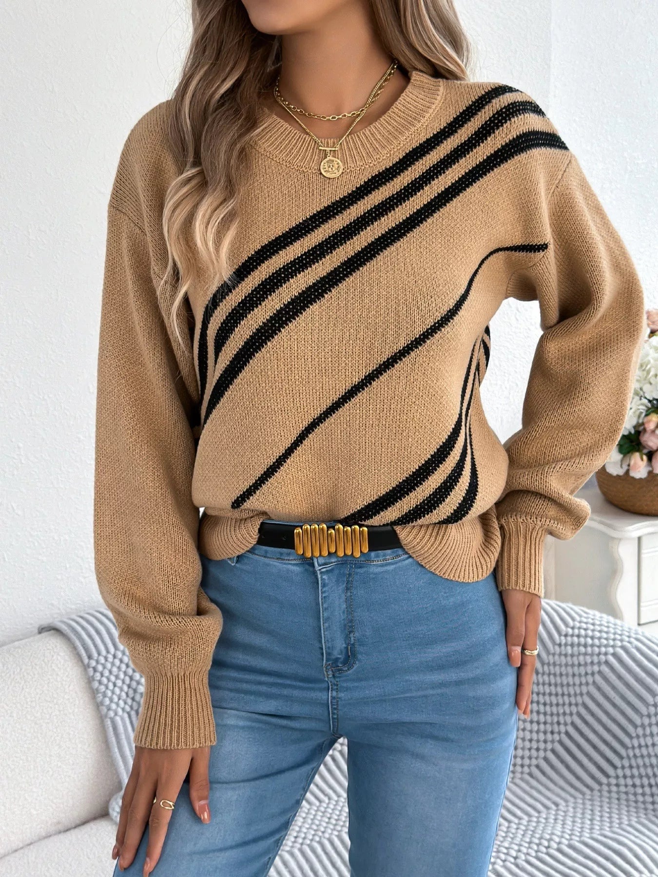 Striped Pattern Casual Round Neck Sweater
