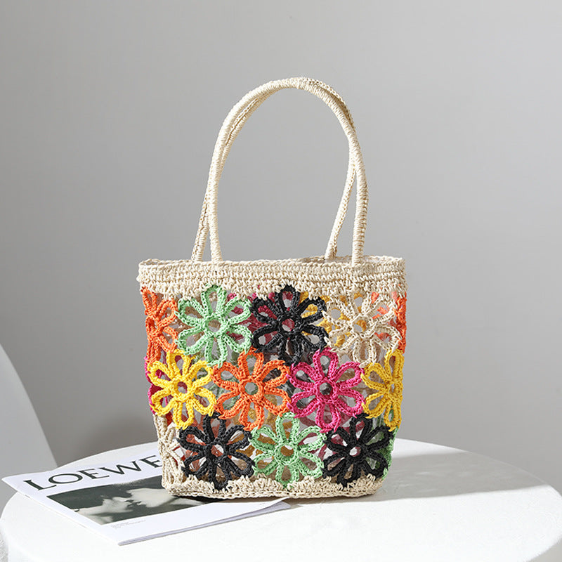 Straw Bag Summer Fresh Cutout Floral Hand Woven Bag Women Bag Portable Seaside Vacation Beach Bag
