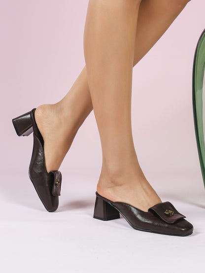 Square Toe Korean Sandals Women Hollow Out Cutout Back Shoes Lazy Slippers Closed Toe Half Slippers Chunky Heel Slippers Coffee