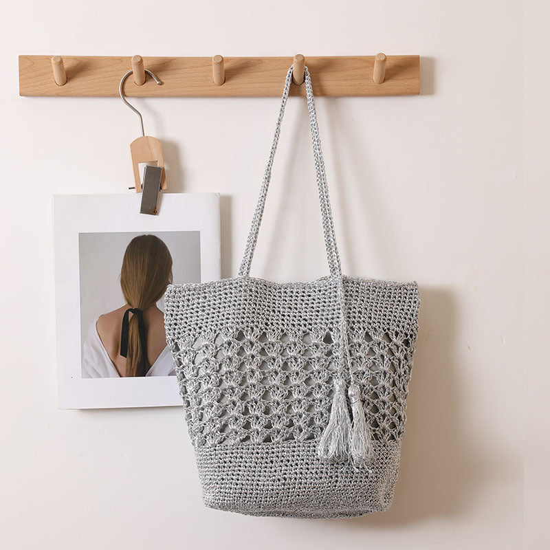Large Capacity Hollow Out Cutout out Straw Bag All Matching Tassel Woven Bag Women Vacation Beach Bag Casual Shoulder Bag One Size Silver tassel