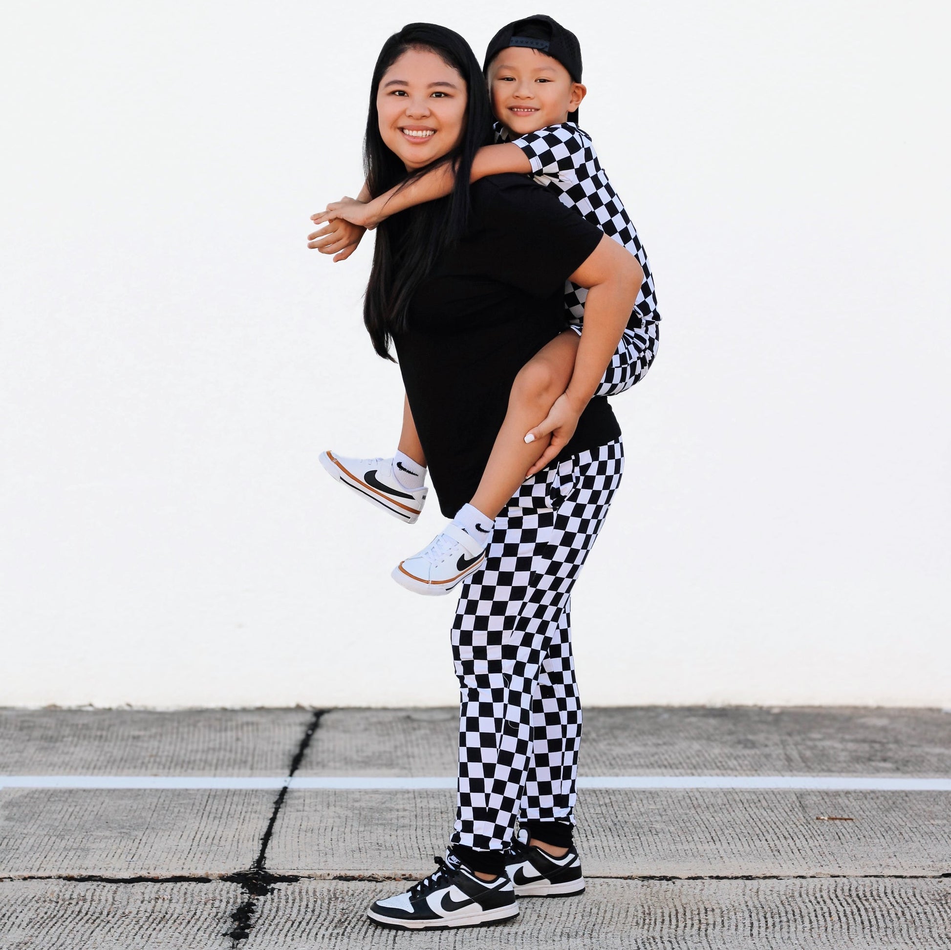 MAMA JOGGERS- B+W Check