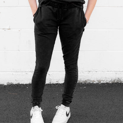 MAMA JOGGERS- Midnight Snow Wash