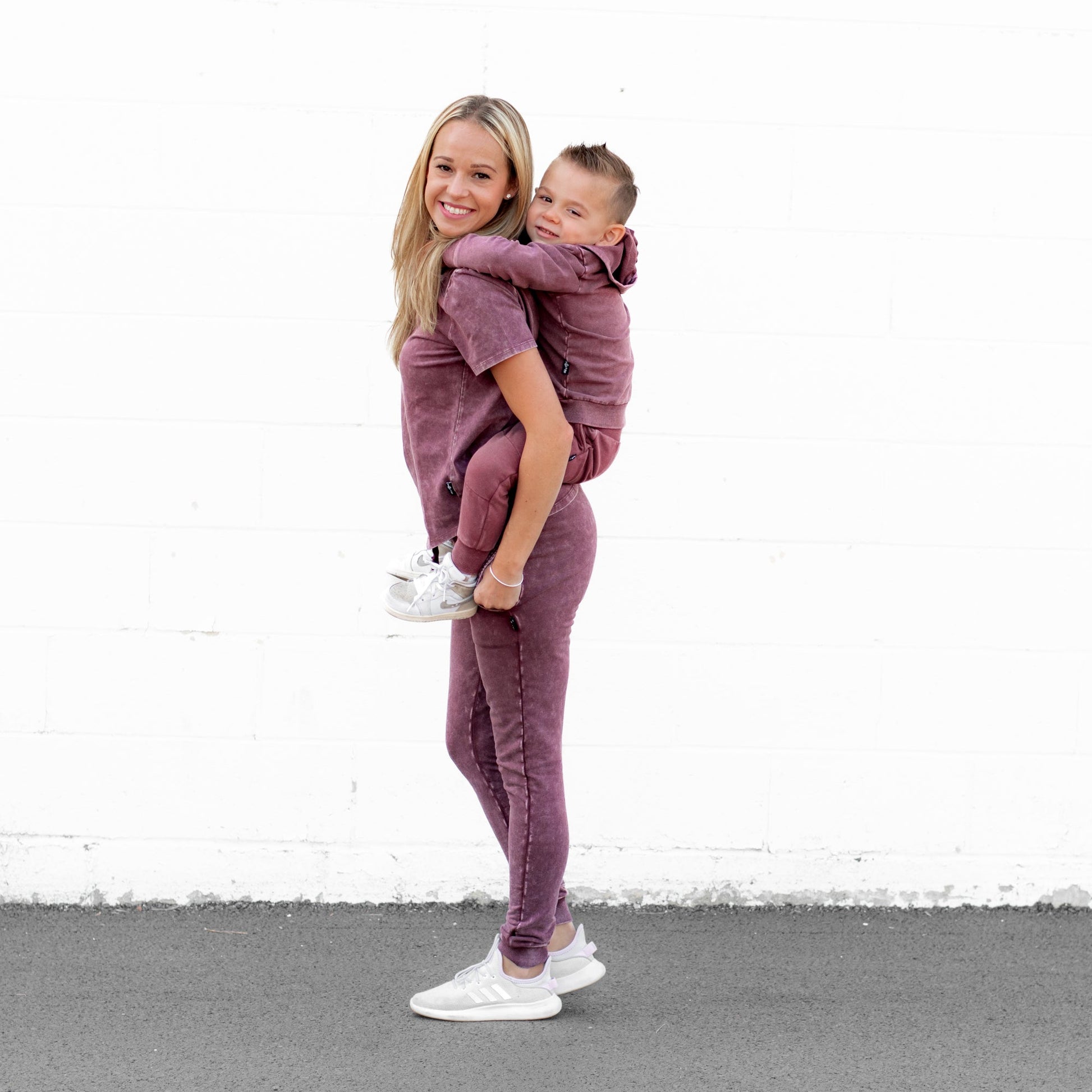 MAMA JOGGERS- Oxblood Snow Wash