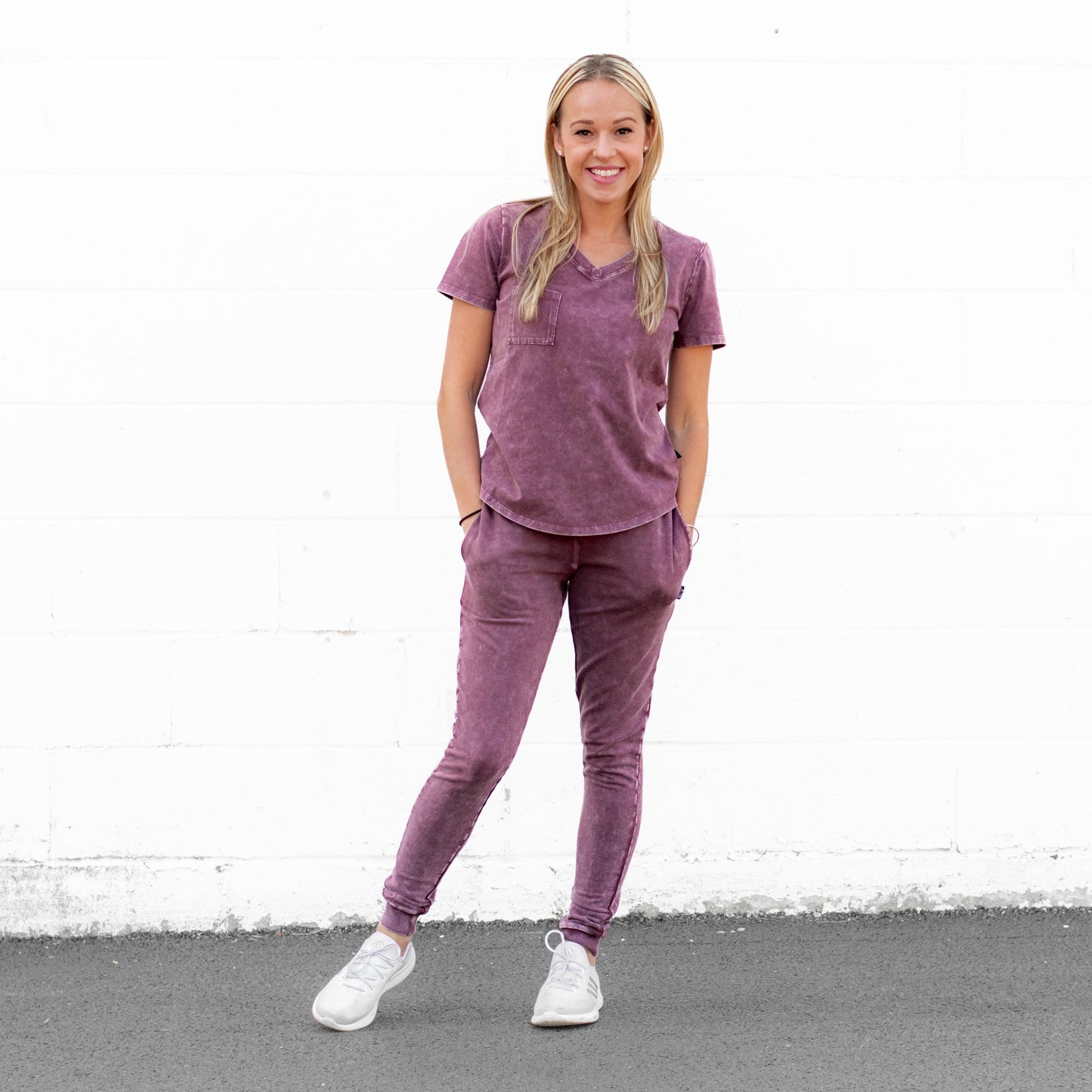 MAMA V-NECK- Oxblood Snow Wash