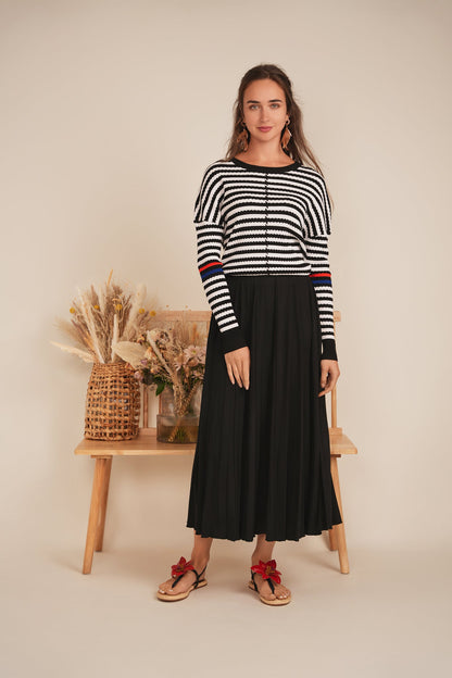 Chevron Stripped Thin Knit Sweater