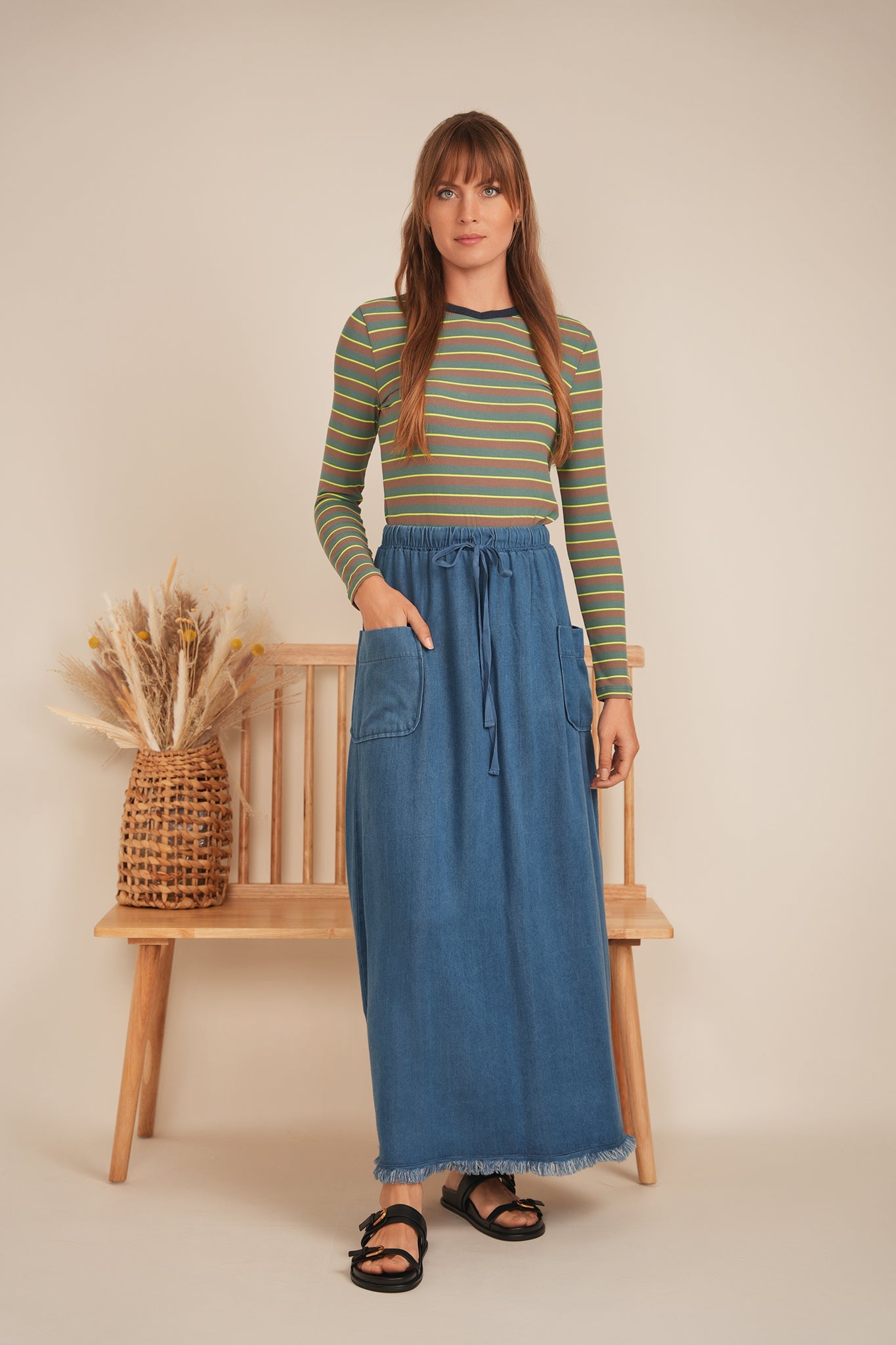 Ribbed Stripped V Neck Tee