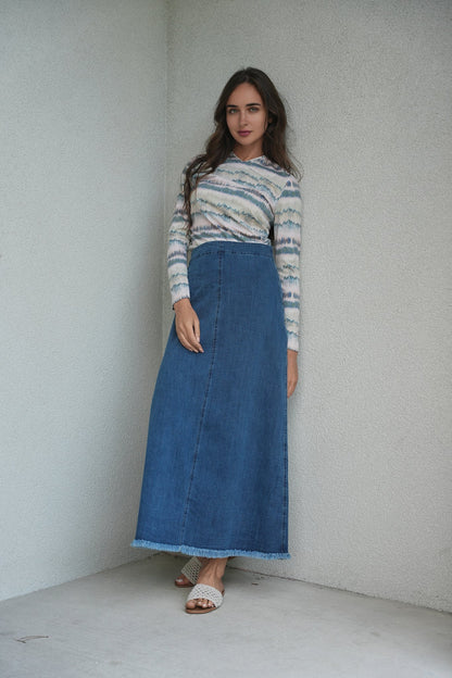 Wave Printed V Neck Tee