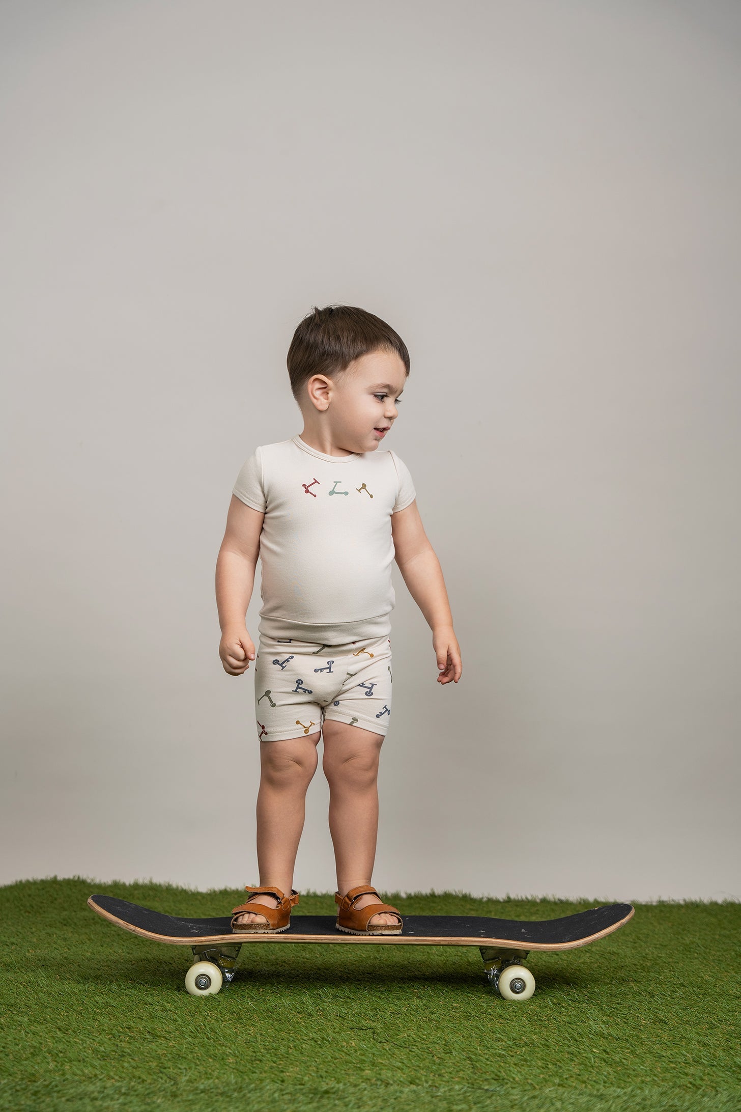 Scooter and Tulip Printed Shorts Set