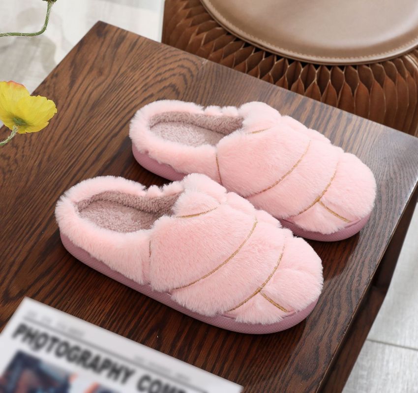 Rabbit fur slippers for men and women, winter warm indoor slippers Pink