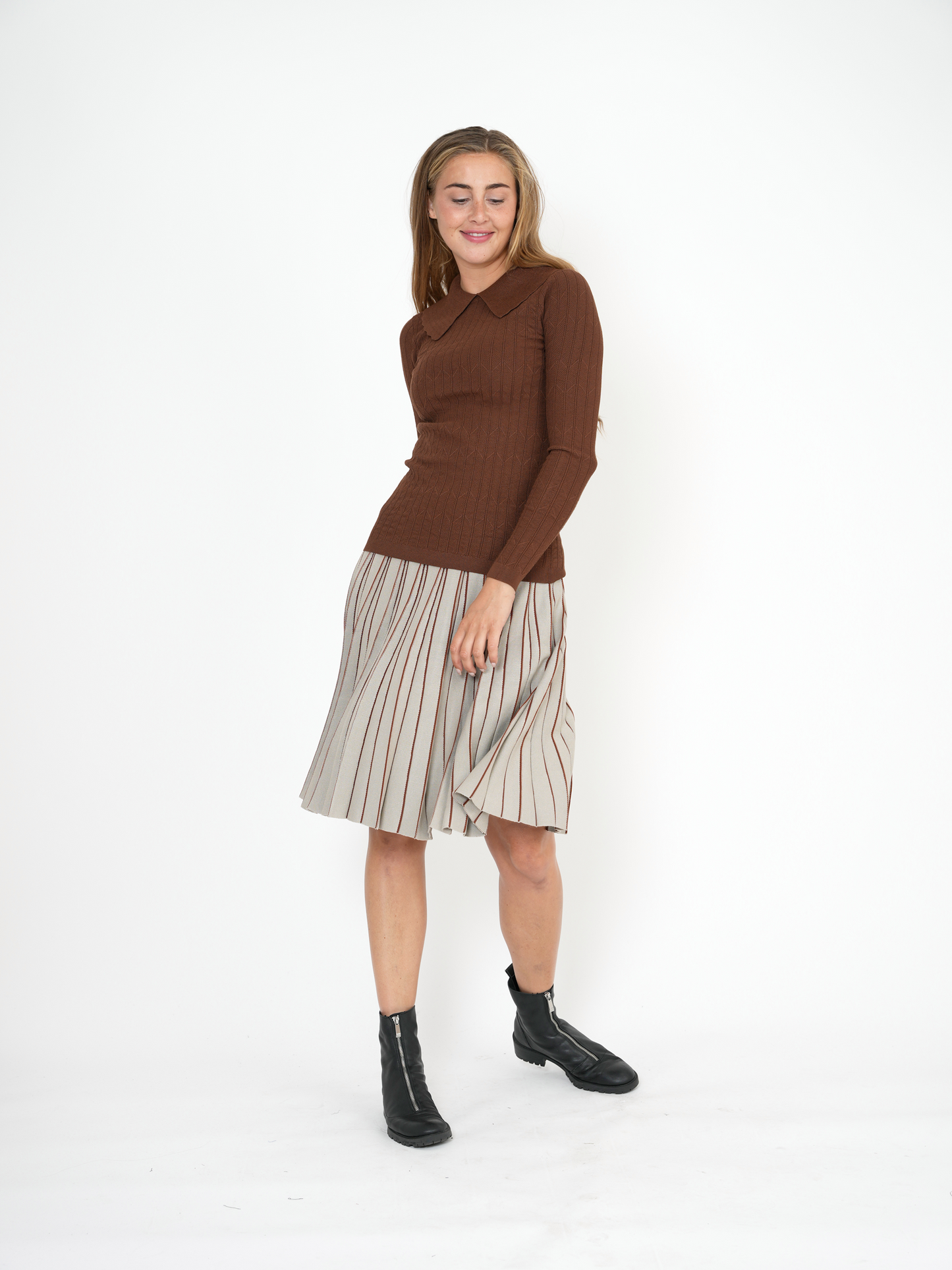 Jersey Kint Pleated Skirt